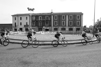 red hook crit, milano, italy, fixed gear, team schindelhauer, carbon drive, zürimumus